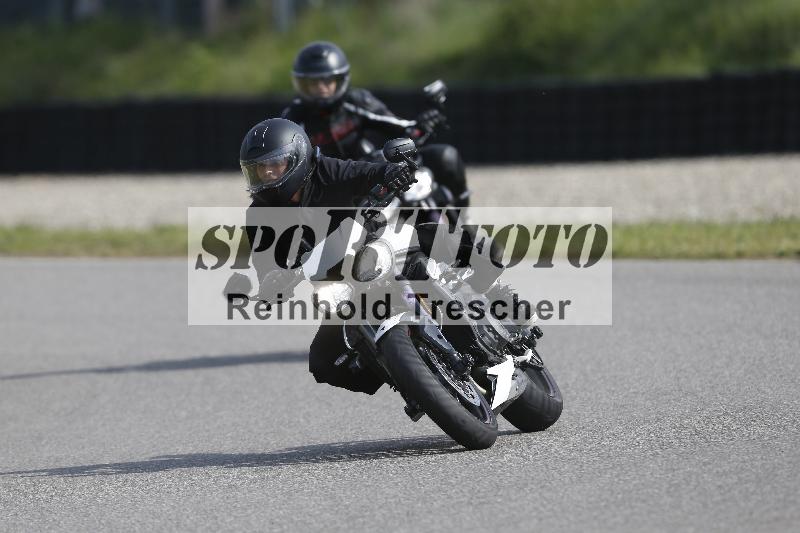 /Archiv-2024/17 01.05.2024 Speer Racing ADR/Schnuppertraining